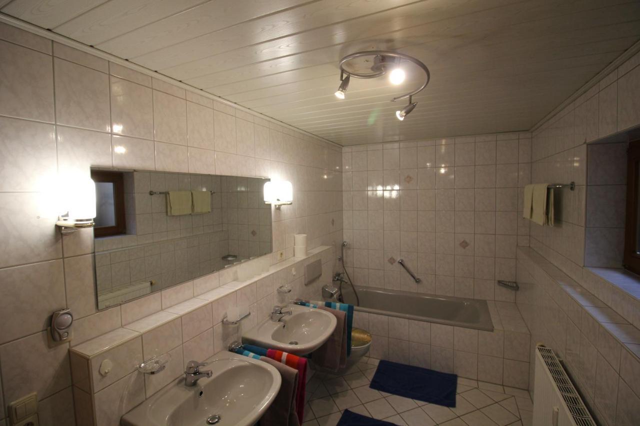 Roetenbacher Wiesen Friedenweiler Bagian luar foto